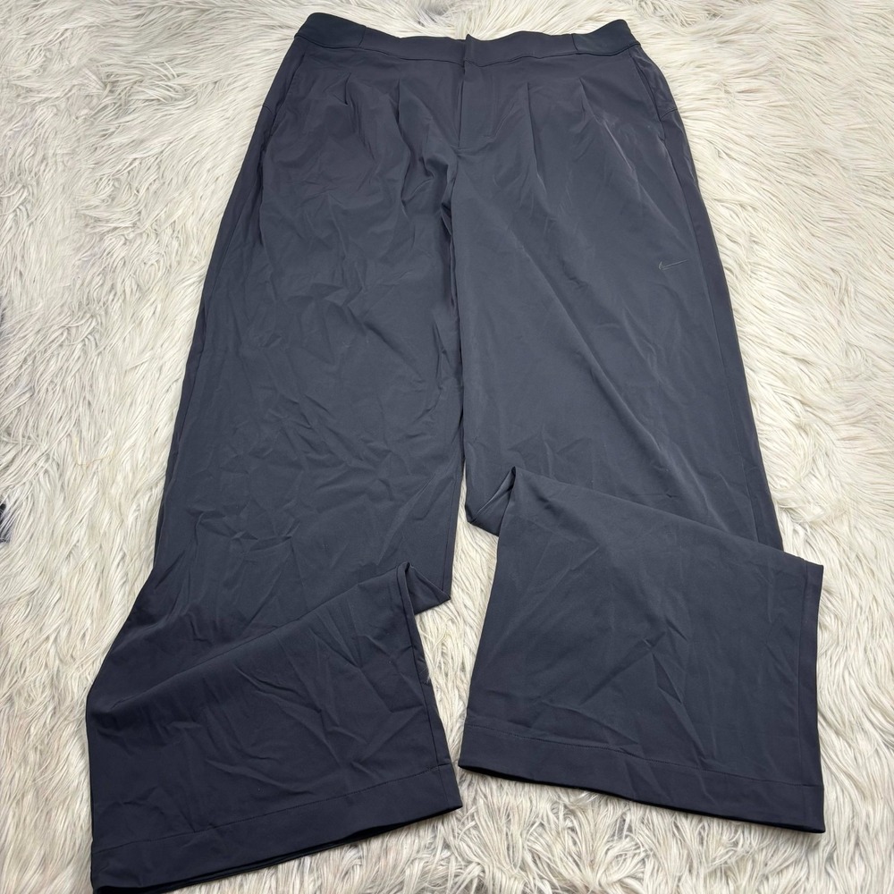 Nike Women's XL Black Bliss Dri-FIT Trousers Wide Leg Athleisure Pleated Front‎